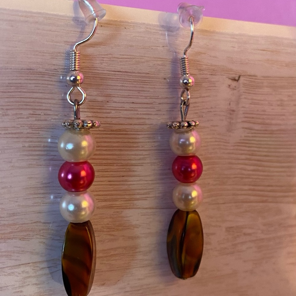 Earring - Picture 4 of 6